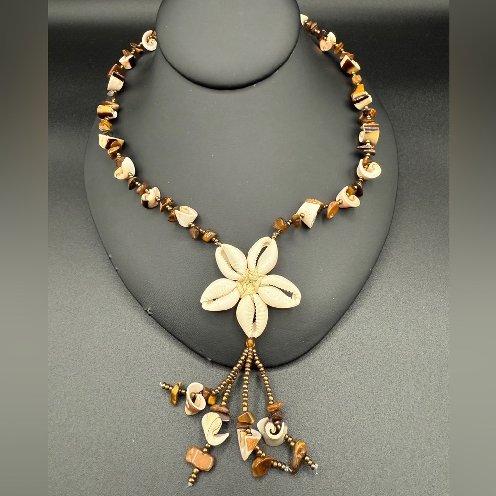 Vintage Shell and Bead Necklace in Brown and Cream